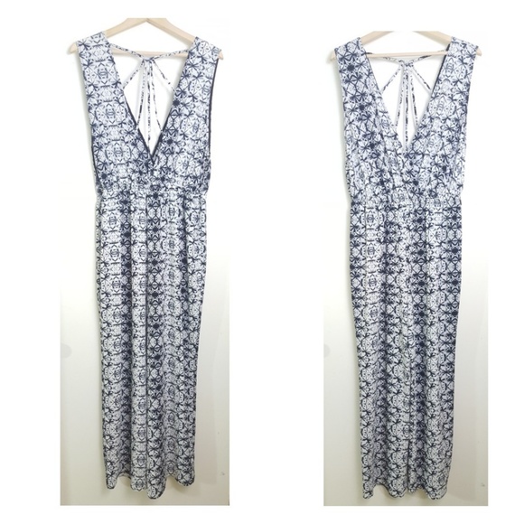 Pants - Navy & White Print Plunging Neckline Jumpsuit